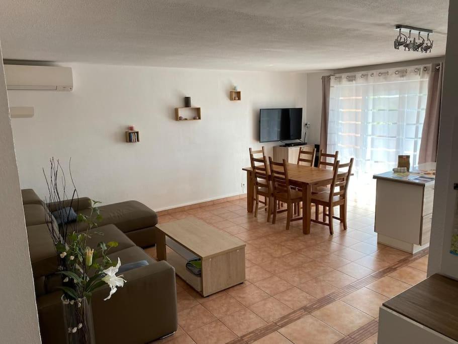 Coeur De Frejus, L'Amphitheatre, Appartement 3 Pieces Climatise, Terrasse, Barbecue, Piscine & Parking Екстериор снимка